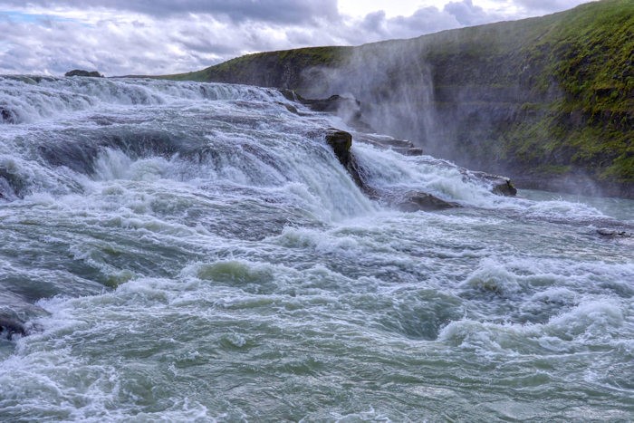 notevole portata d'acqua di Gullfoss