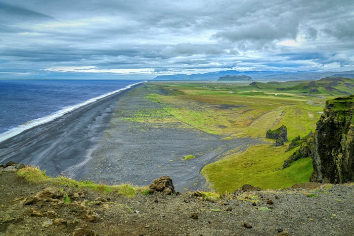 Dyrholaey lunga spiaggia nera