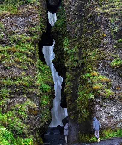 accesso cascata di Gljúfrabúi