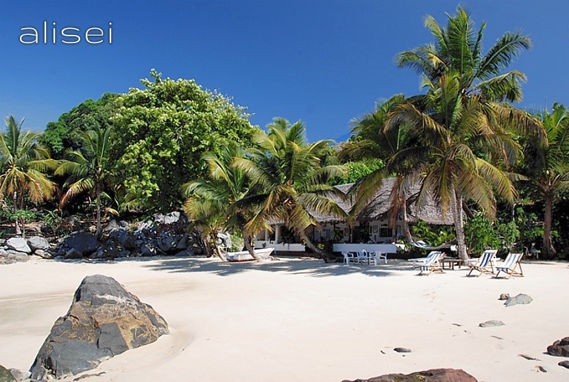 resort remo e berenice nosy komba