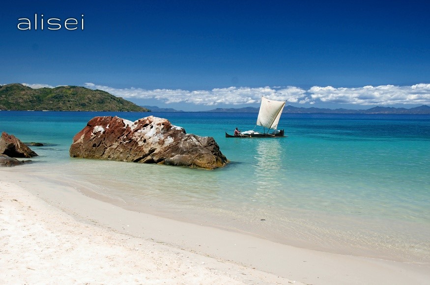 la spiaggia del villaggio di Anjiabe madagascar
