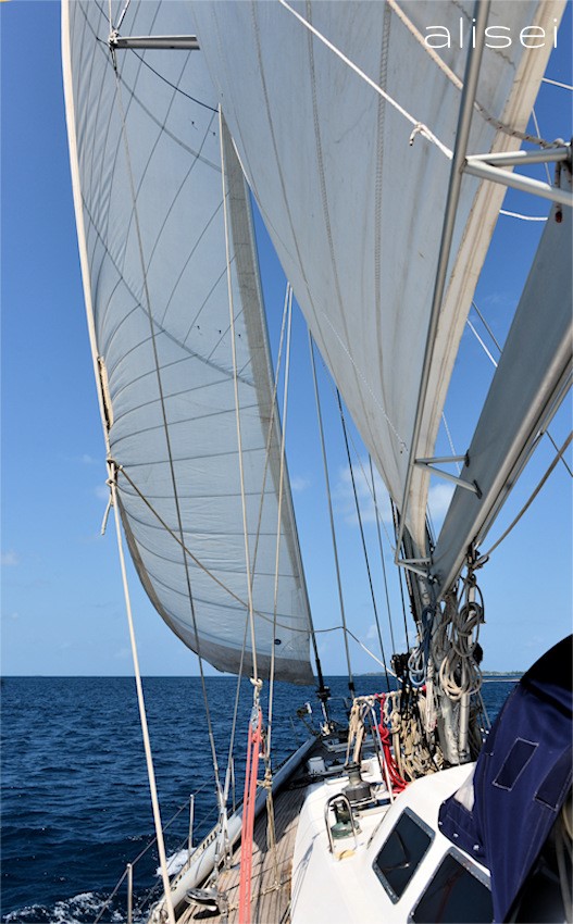 In navigazione a vele spiegate alle San Blas