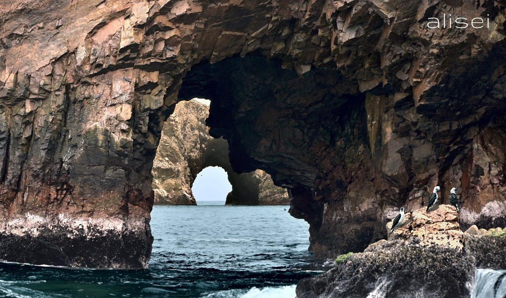 Grotte alle isole ballestas