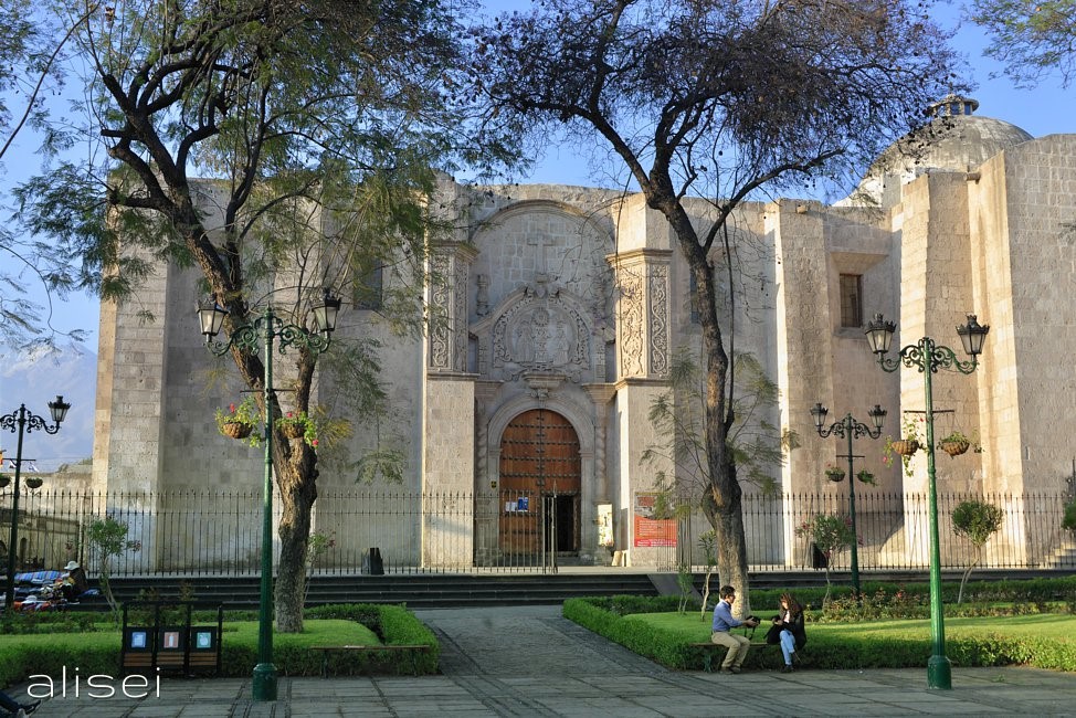 arerquipa, tempio de la Tercera