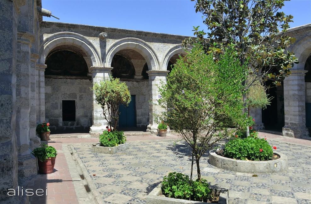 chiostro novizie monastero santa catalina