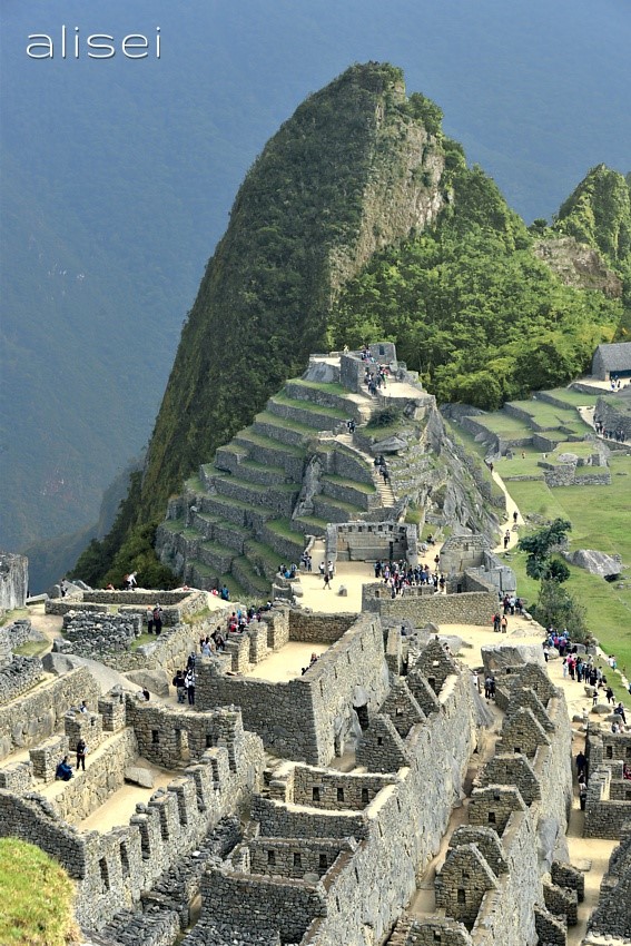 veduta su Intihuatana machu picchu