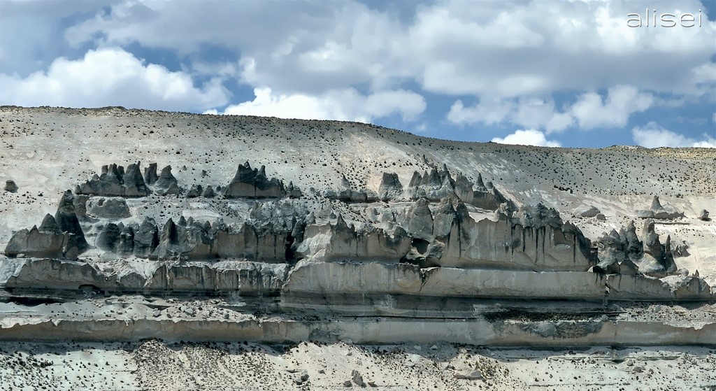 strane formazioni rocciose in Perù