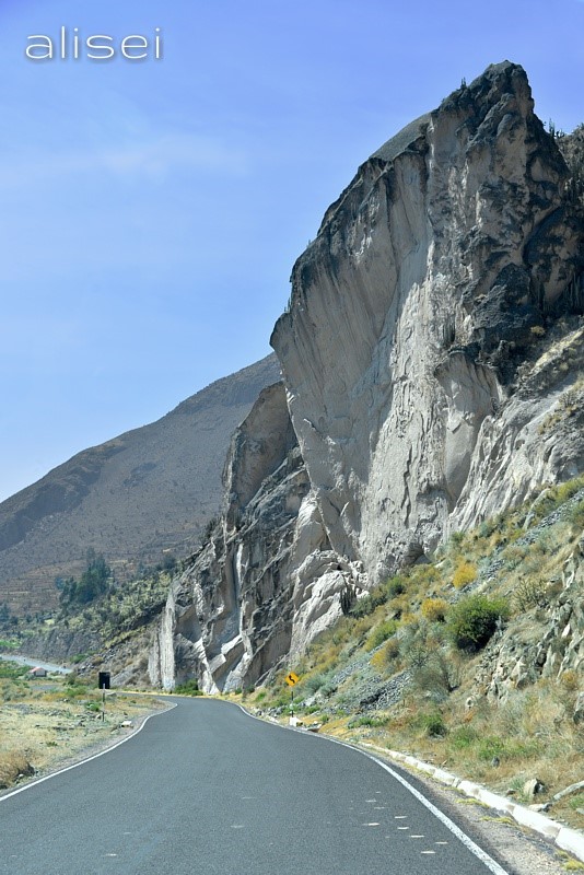 curiosa formazione rocciosa   