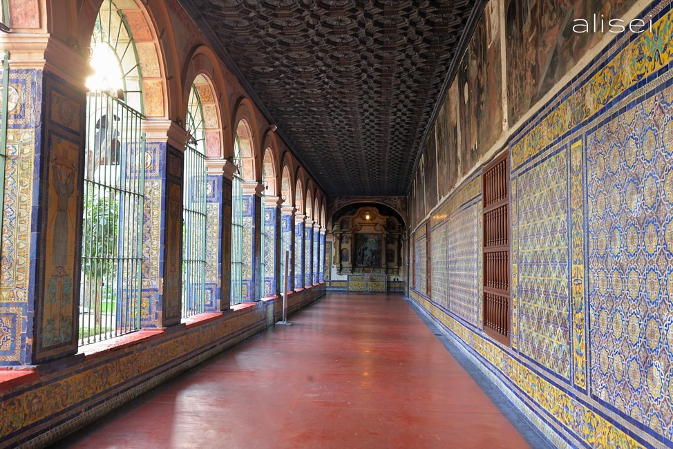 chiostro convento San Francesco Lima