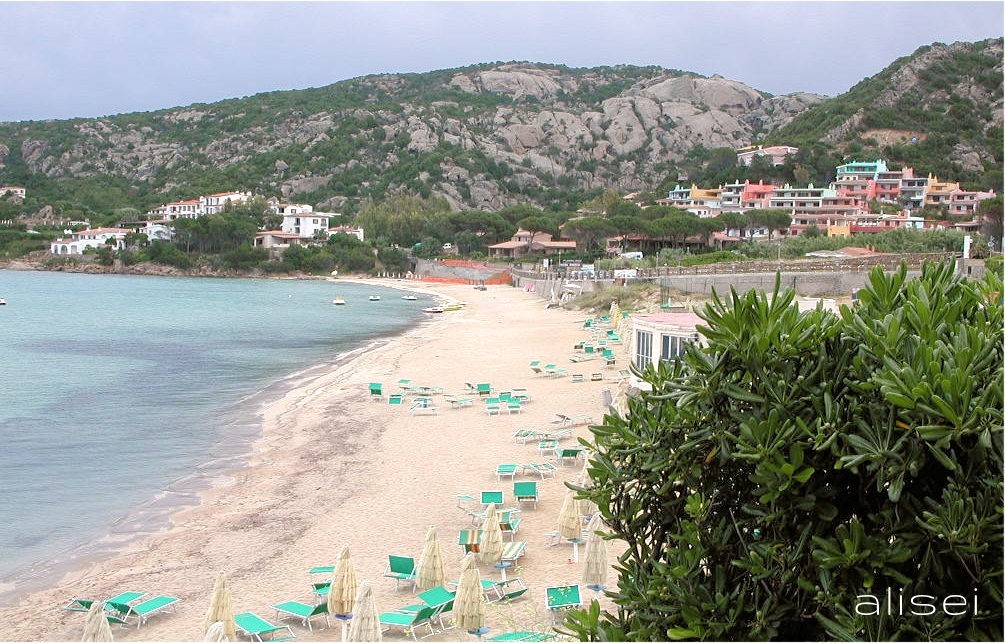 Spiaggia di ​Baia Sardinia