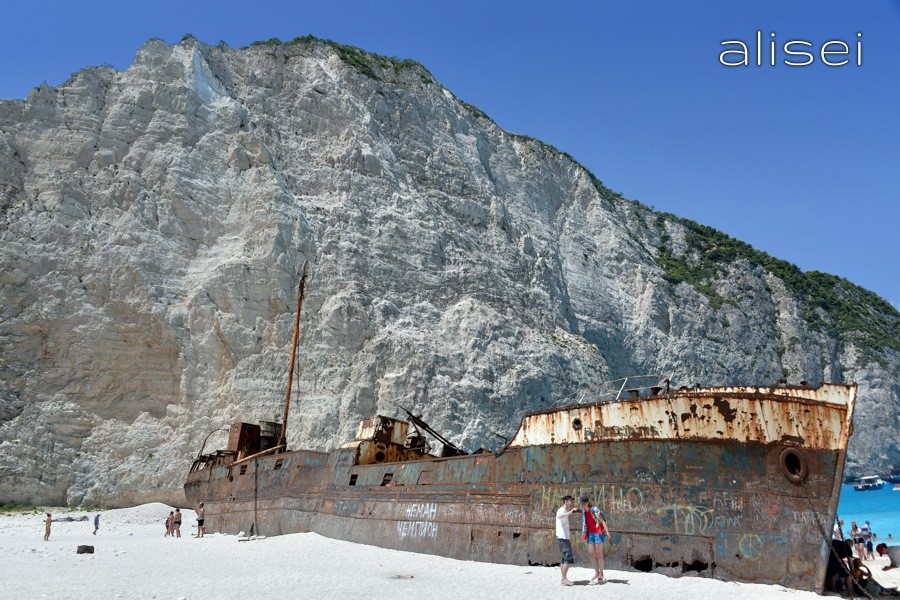relitto spiaggia naufragio