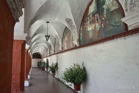 corridoio chiostro Monastero Arequipa