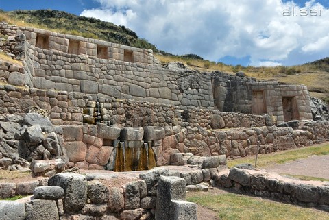 fontana sito inca Tambomachay Cusco