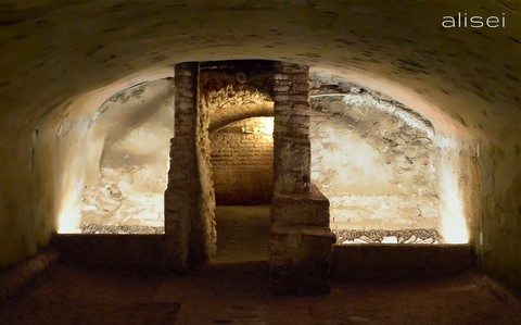 sotterranei convento San Francesco Lima