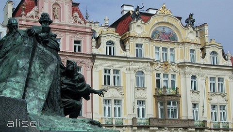 Piazza Staromĕstské a Praga