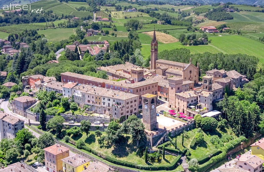 Veduta dall'alto del centro storico di Castelvetro di Modena