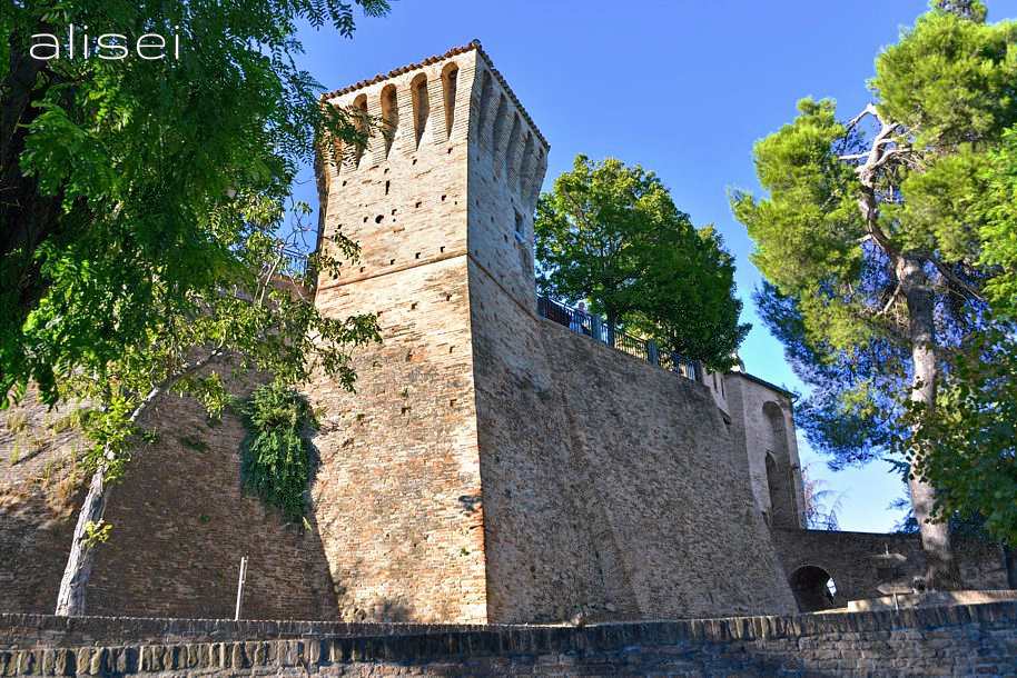 mura del castello Montegridolfo