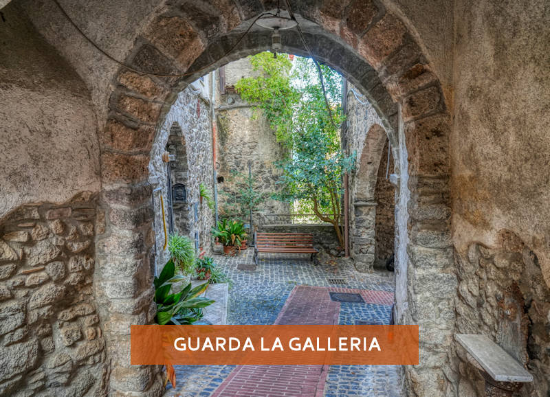 Porta Melangolo di Pofi