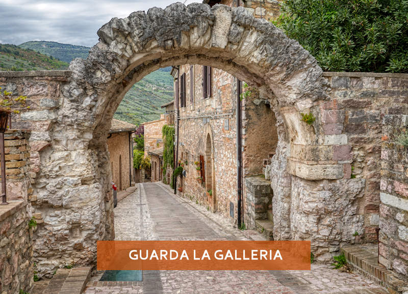 arco romano di spello