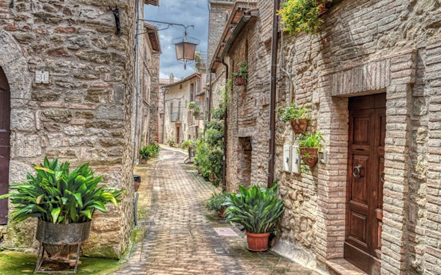 cuore del borgo di collazzone