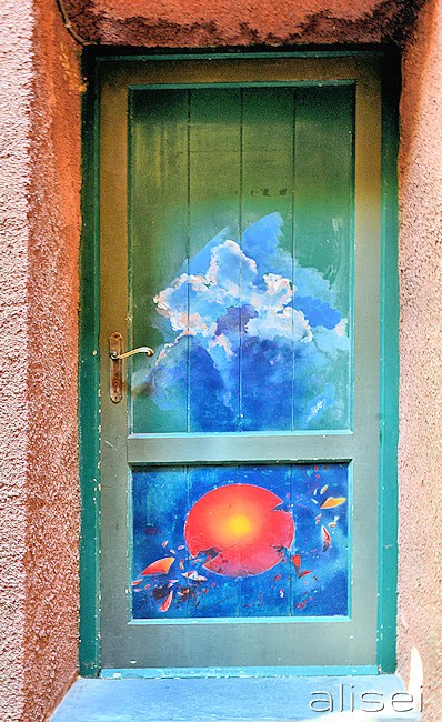 porta dipinta borgo Lavaggiorosso