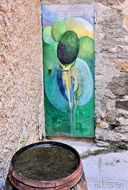 porta dipinta borgo Lavaggiorosso