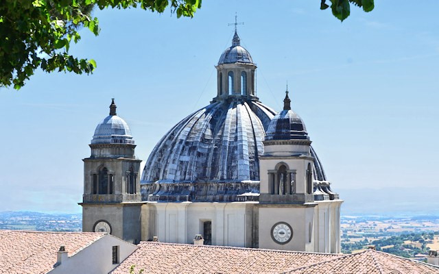 le cupole della cattedrale di montefiascone