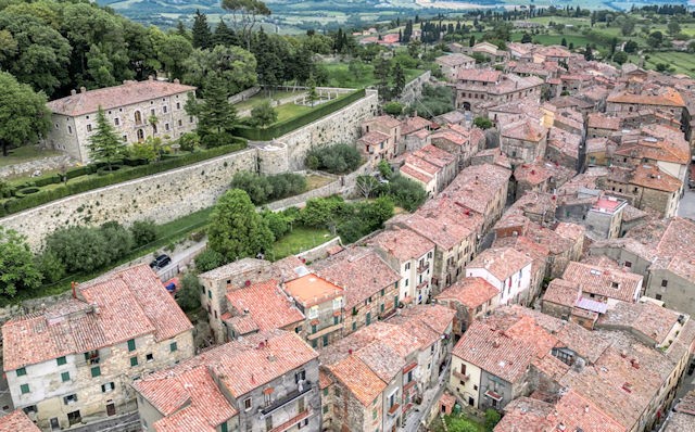 panorama dall'alto di Sarteano