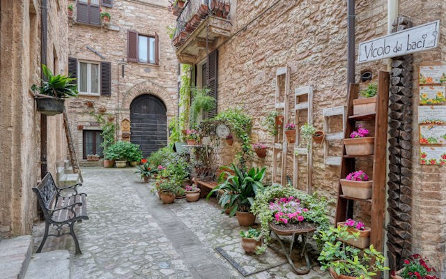 vicoli caratteristico di spello