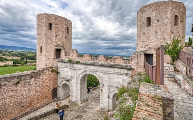 Porta venere di Spello