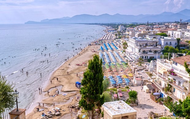 panorama costa sperlonga