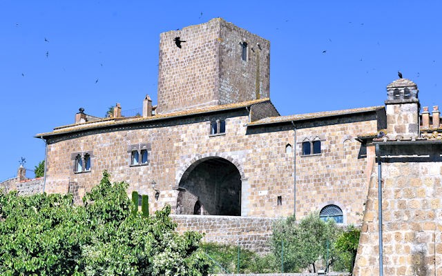 palazzo del governatore borgo di Tuscania