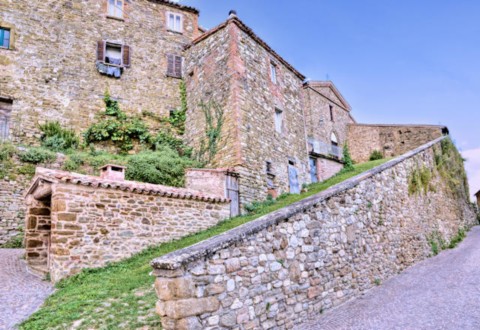 Abbazia e borgo di S. Maria del Mutino