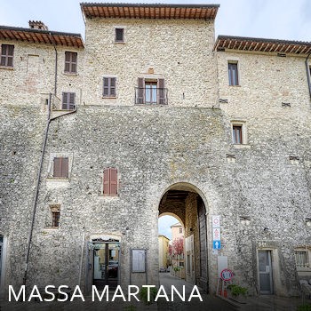 porta accesso a Massa Martana