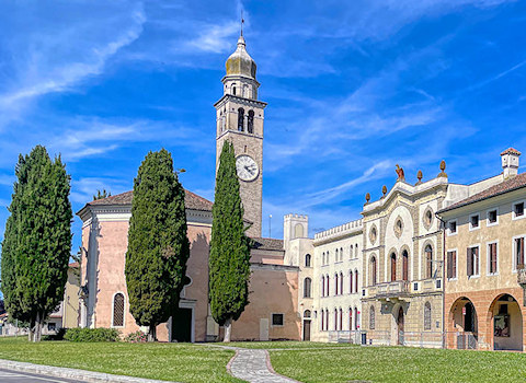 Veduta del complesso del Santuario della Madonna delle Grazie