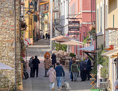 Scorcio del borgo di Castiglione del Lago