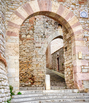 Porta sulla seconda cinta muraria