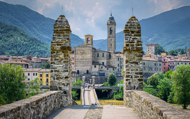 Bobbio e il Ponte Gobbo sul Trebbia