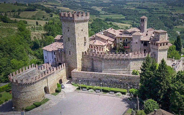 Vigoleno, borgo murato in Val d'Arda