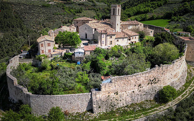 Campello Alto, borgo medievale umbro